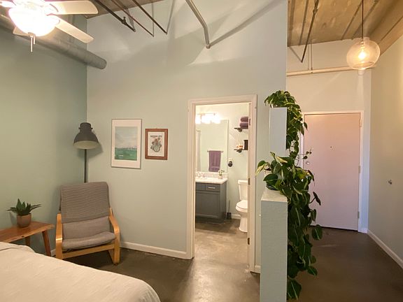 5th image of 715 May St APT 425