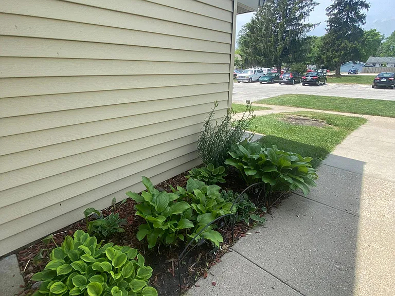 1059 NW Greenwood St — Photo 15