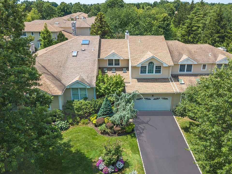 1st image of 103 Firestone Cir