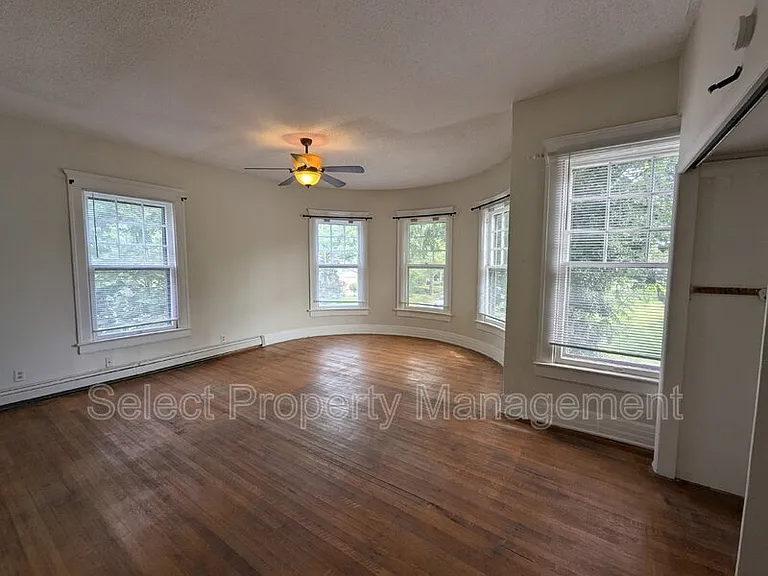 1025 Crescent Ave — Photo 22