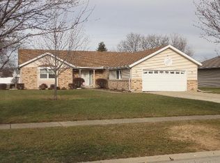533 San Carlos Rd, Minooka, IL 60447