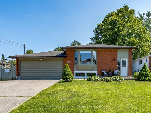 475 Athabaska St, Tay, ON L0K 1R0