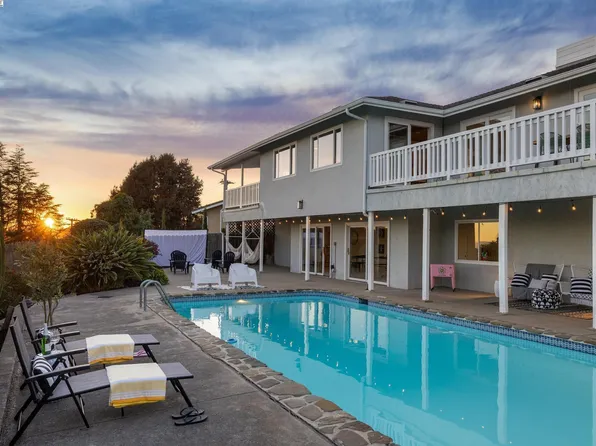 291 Sequoyah View Dr, Oakland, CA 94605