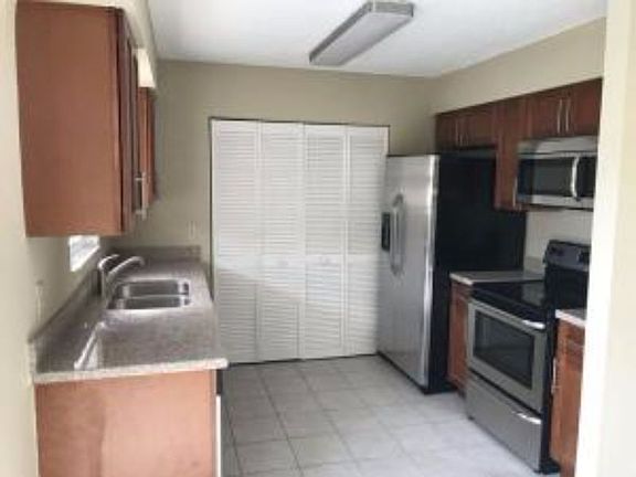3rd image of 244 Broward Ave #244