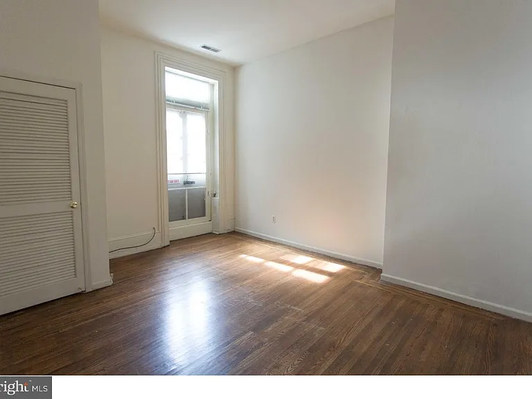 526 Spruce St #3R — Photo 19