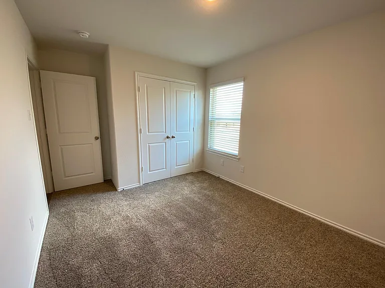 3212 Brookstone Dr — Photo 4