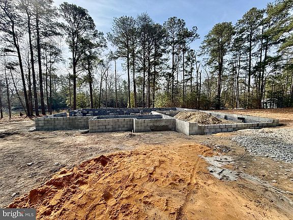 2nd image of 28 S Glebe Rd