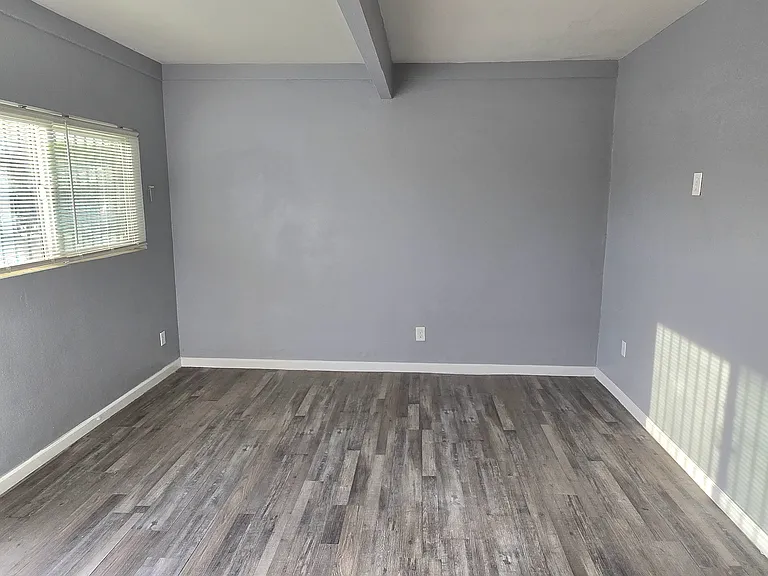 2227 Stewart Ave #2 — Photo 3