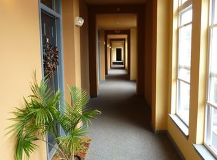 99 2nd Ave SW APT 3E, Carmel, IN