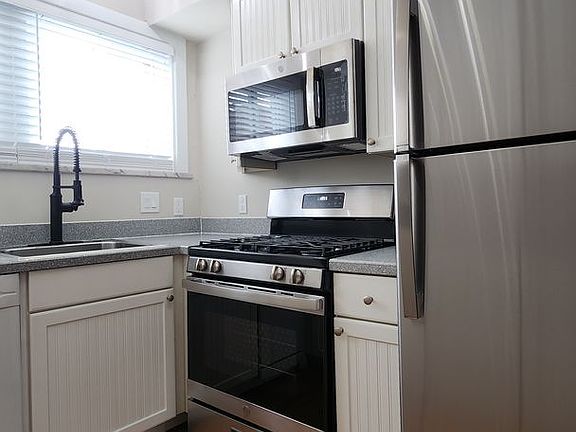 5th image of 7556 Byron Pl #163dd1ea6