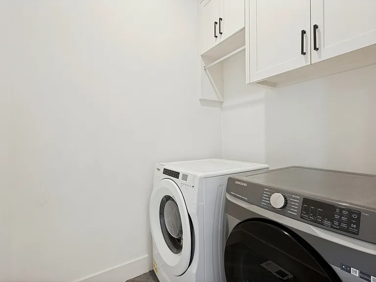 4220 Hawthorne Ave #103 — Photo 14