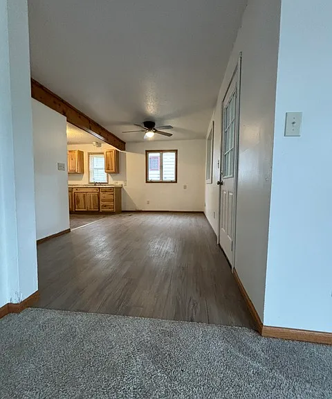 204 W 1st St — Photo 5