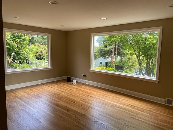 4th image of 12547 N Park Ave N