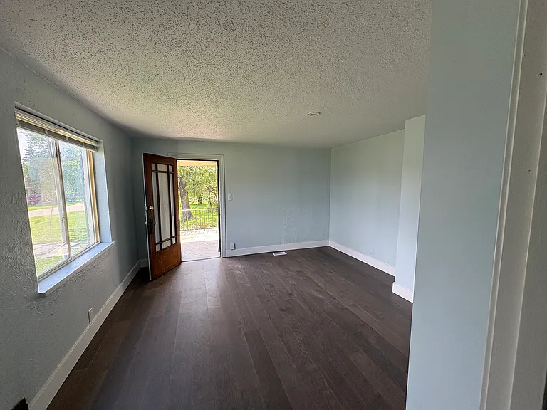 1567 Harvest Ave — Photo 6
