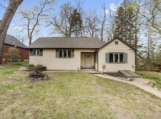 805 Manor Dr, Twin Lakes, WI 53181