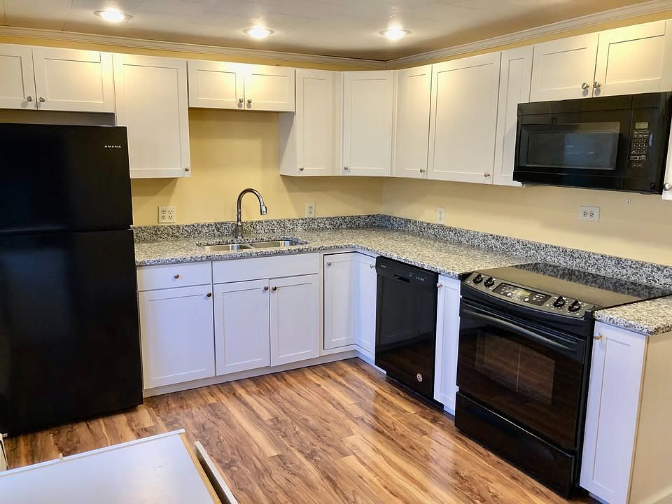 1st image of 47 Lacoe St