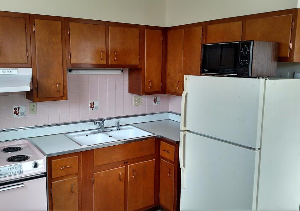 1st image of 222 N Greenwood Ave APT 3