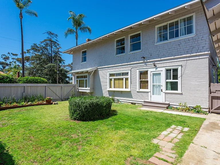 3425 Albatross St — Photo 41