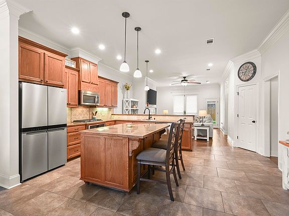 5th image of 9483 Wyndham Way