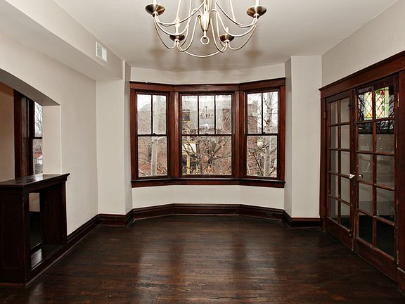 2nd image of 3226 Magnolia Ave