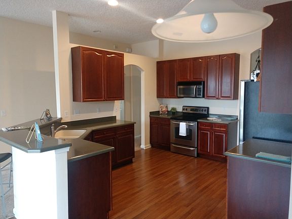 2nd image of 4274 Victoria Lakes Dr W