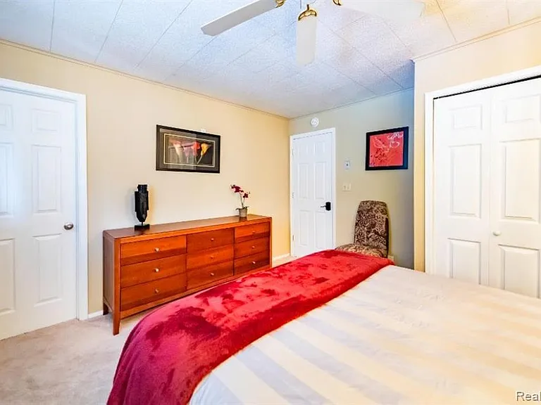 2260 Nixon Rd — Photo 11