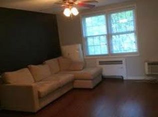 230 N George Mason Dr APT 4, Arlington, VA 22203