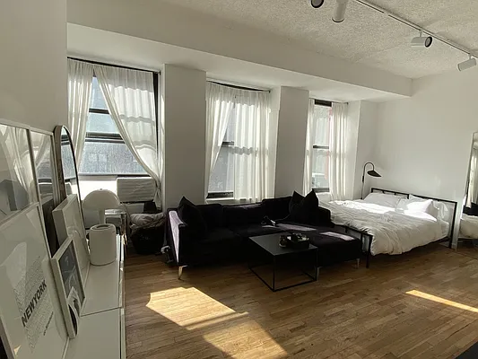 Rented by Bold New York | media 1