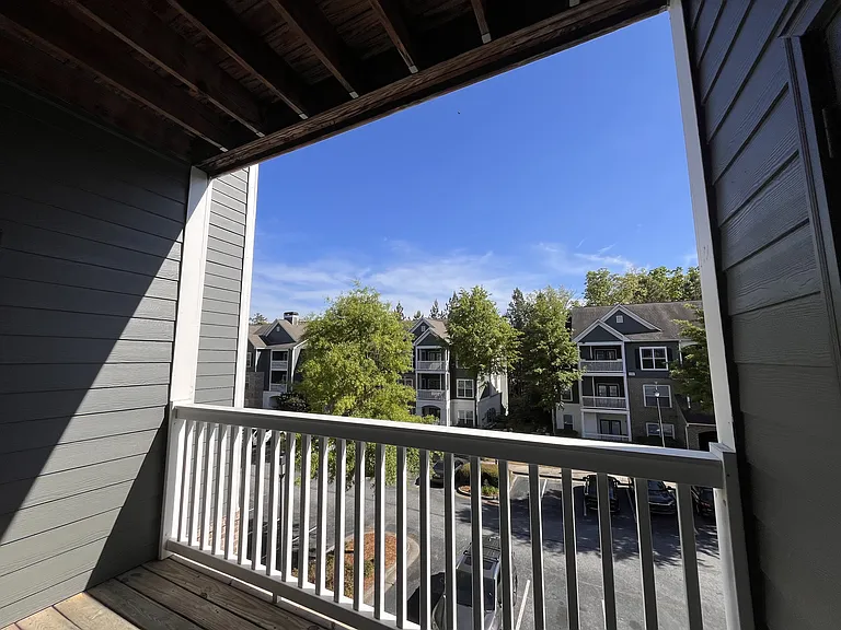 Wesley Kensington Apartments at Stonecrest — Photo 409