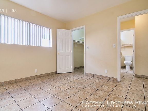 5th image of 20414 Cohasset St #9A