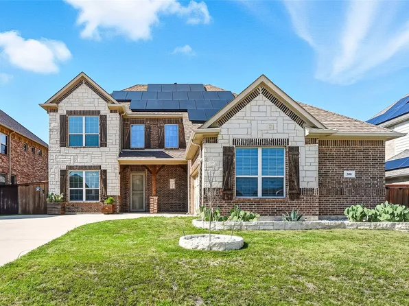 300 Burberry Dr, Grand Prairie, TX 75052