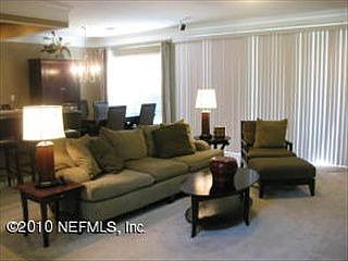 5th image of 3921 Lionheart Dr