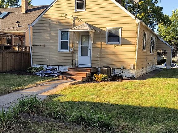 2nd image of 1738 Sherwood Ave