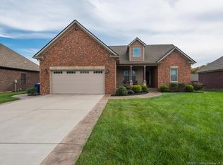 116 Finn Bridge Ct, Sellersburg, IN 47172