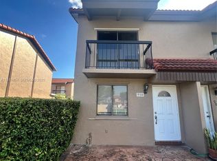 1909 SW 107th Ave APT 910, Miami, FL 33165