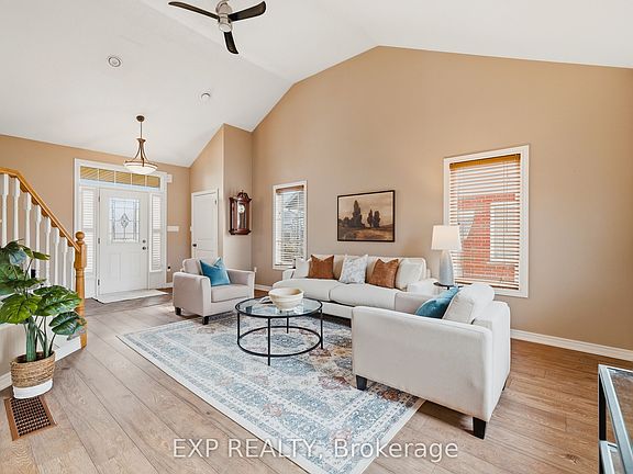 3rd image of 20 Parkside St
