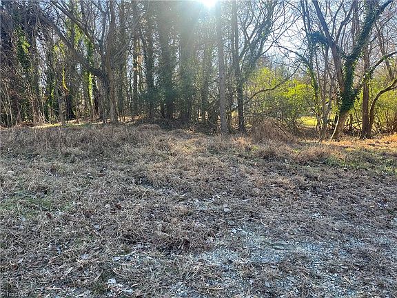 3rd image of 3400 Herron Point