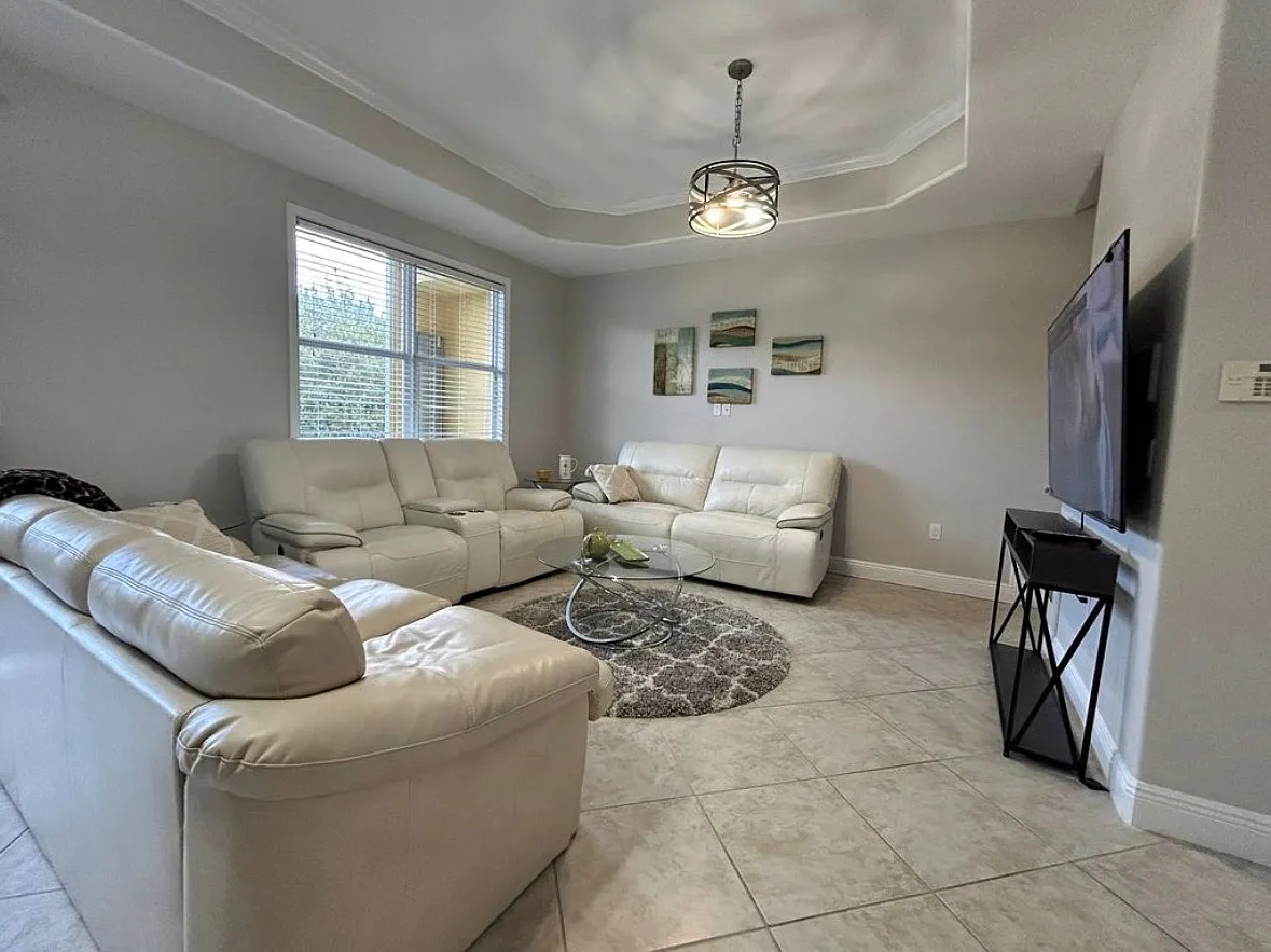 16050 Via Solera Cir - 106050 Via Solera Cir, Apt 103 — Photo 3