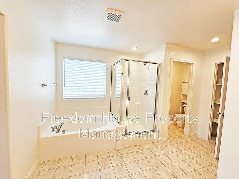3821 E Weld Ave — Photo 31