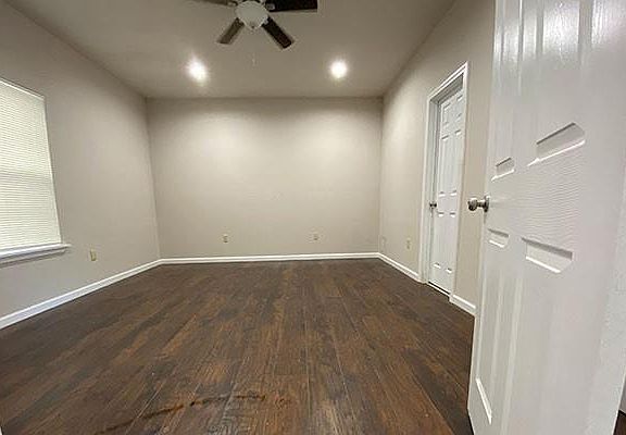 3rd image of 5131 Perry St