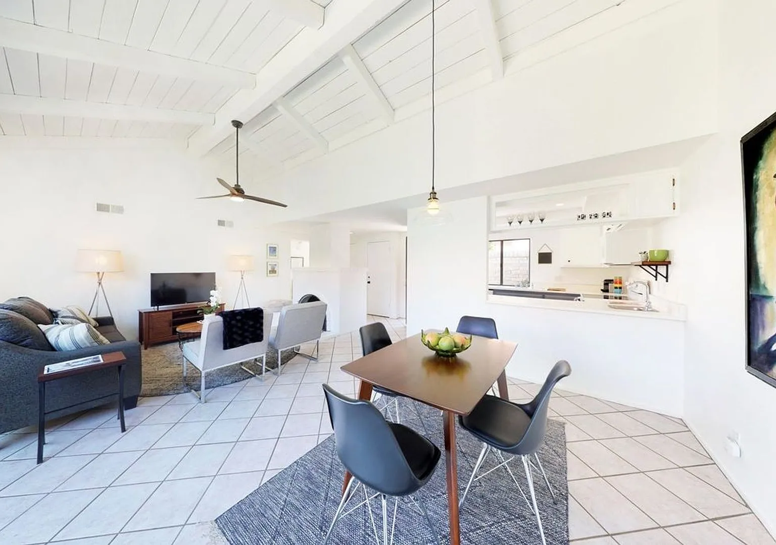Canyon Sands Villa, Unfurnished ,Long Term — Photo 1