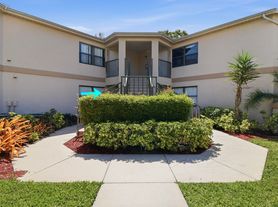 2625 Heathcote Dr