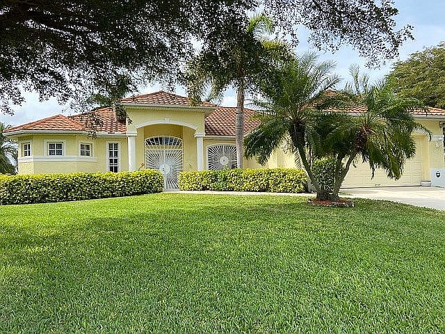 1st image of 3704 SW 11th Pl