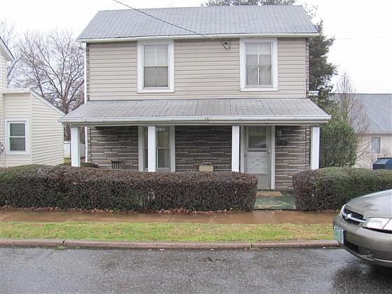 1st image of 2215 Cobbs St