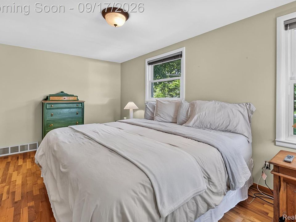 807 S Oak St, photo 23