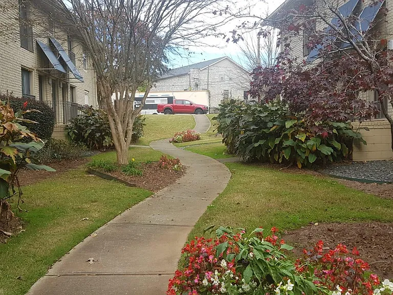 2023 Oakview Rd SE #B222 — Photo 25