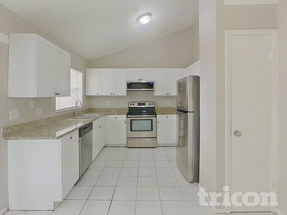 5th image of 816 Centerwood Ct