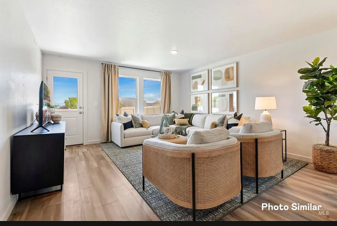 4 bed, 1874 sqft, $2,500 — Photo 4