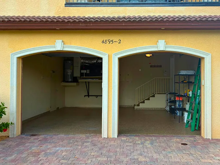 4895 Esplanade St — Photo 30