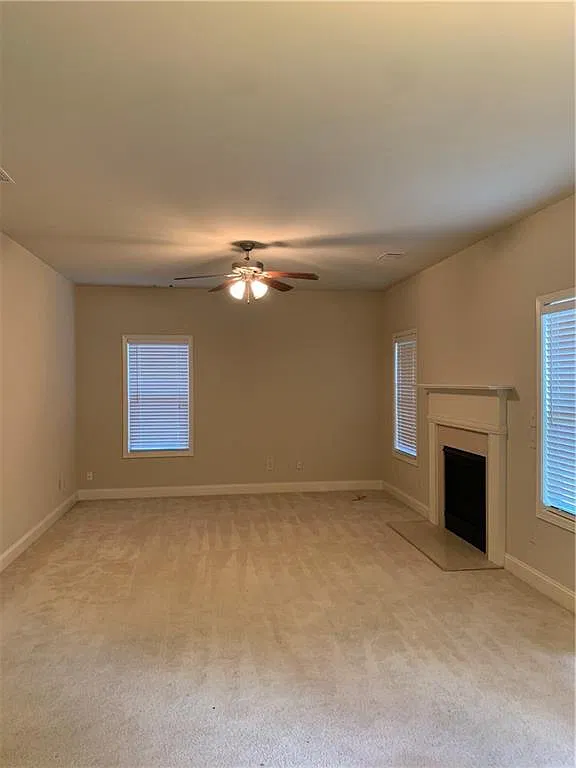4 bed, 2713 sqft, $2,700 — Photo 3